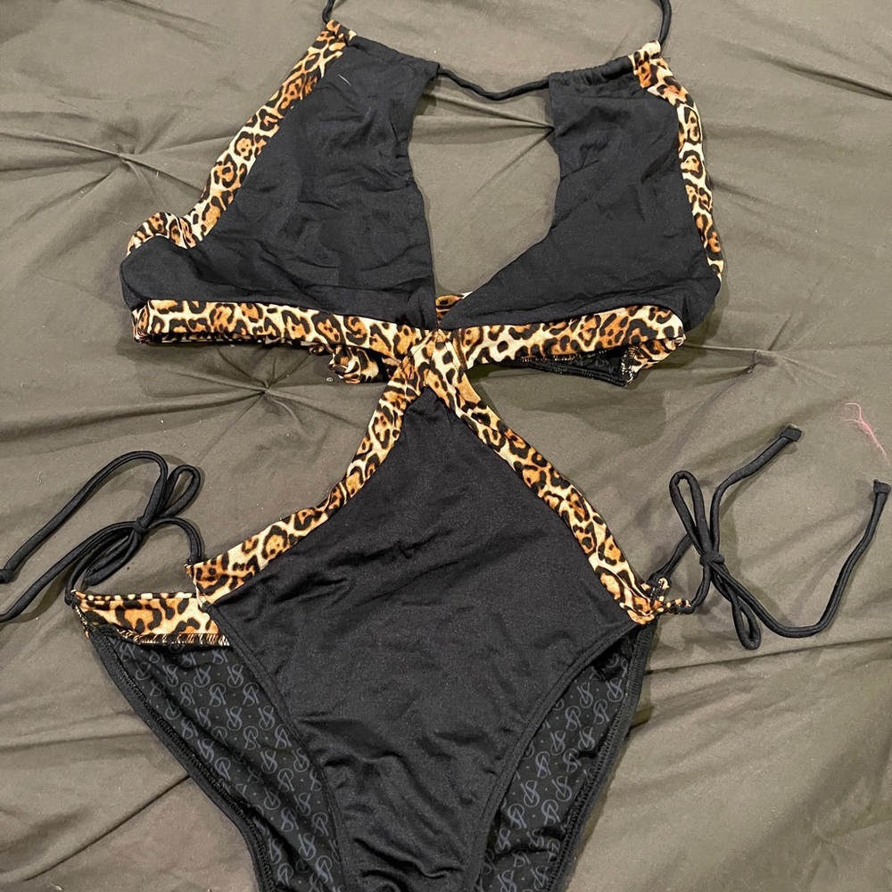 Victoria’s Secret Monokini